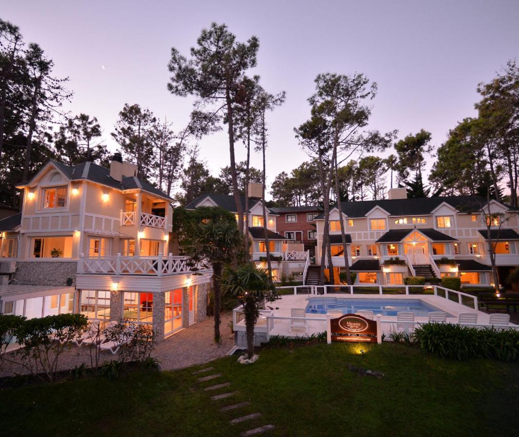 Miradores Del Bosque Apart & Spa Mar de Las Pampas Exteriör bild